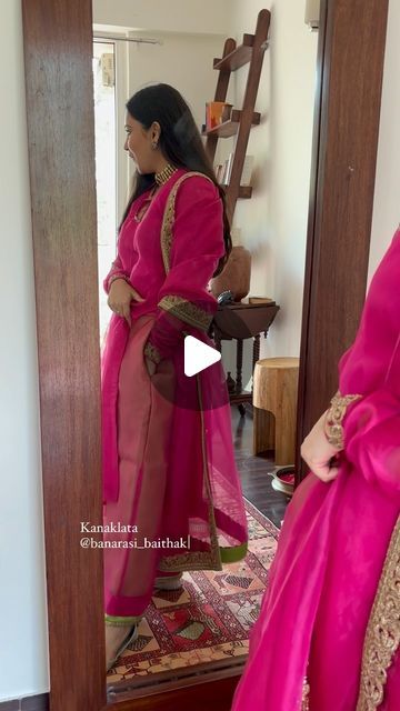 BANARASI BAITHAK on Instagram: "Kanaklata- LIMITED EDITION hot pink and parrot green tissue sets! 

#suitstyle #suitsalwar #punjabisuit #pakistanisuits #indianwear #fashion #style #dupatta #weddingsuits #suitsetsforwomen #dupattalove #southasianfashion" Banarasi Dupatta Styling, Banarasi Baithak, Parrot Green, Quick Outfits, Pakistani Suits, Suit Style, Punjabi Suits, Indian Wear, Asian Fashion