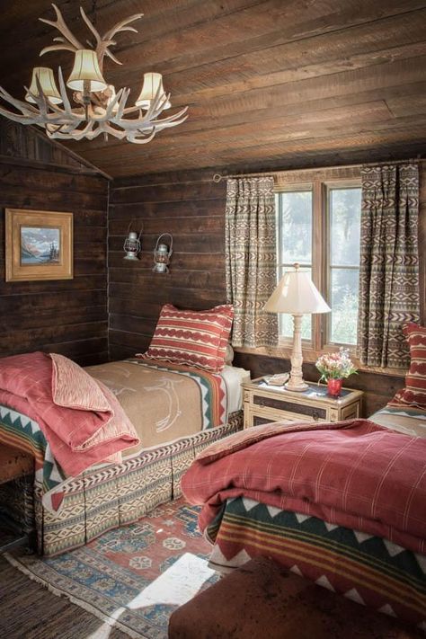 Log Cabin Bedroom, Cabin Bedroom, Bedroom Trends, Cabin Living, Log Cabin Homes, Cabin Style, Cabins And Cottages, Rustic Cabin, Cabin Homes