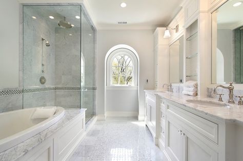 Elegant bathroom is a mixture of classic features and modern with a walk-in-shower Bathroom French, Ideas Baños, Luxury Master Bathrooms, White Bathroom Designs, Large Bathroom, Decor Baie, Vanity Bathroom, Subway Tiles, Bathroom Windows