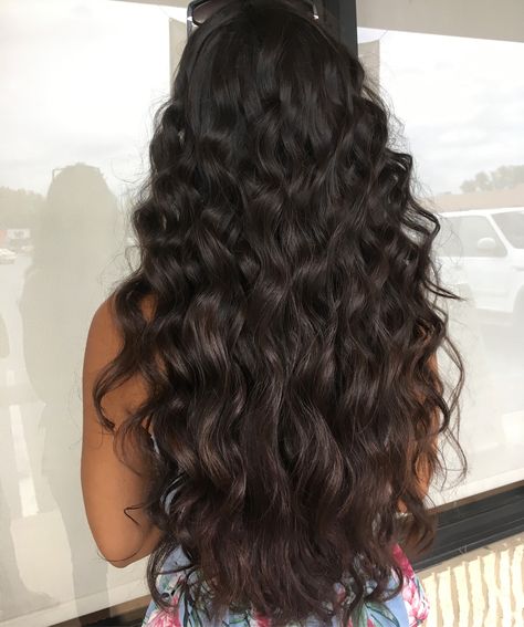 Wanded waves Long Wavy Hair, Beautiful Long Hair, Hair Envy, Long Curly Hair, Long Curly, Hair Waves, Aesthetic Hair, Curly Hair Styles Naturally, Dark Hair