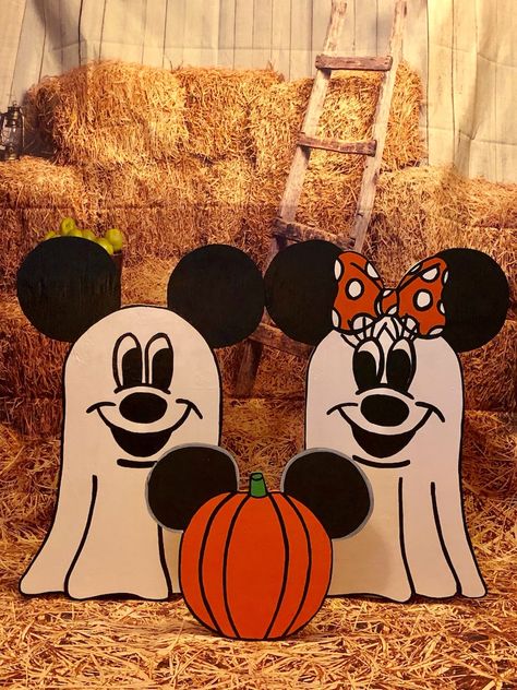 Mickey Mouse pumpkins/Disney yard art/ Disney yard decor/ | Etsy Mickey Halloween Decorations, Decorate Halloween, Halloween Mickey Mouse, Minnie Mouse Pumpkin, Disney Halloween Decorations, Mickey Mouse Decorations, Halloween Yard Art, Mickey Mouse Pumpkin, Minnie And Mickey