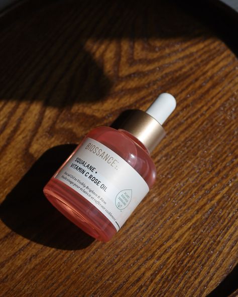 In my late 20s, I started experiencing multiple symptoms of skin allergies with the change of seasons, and now, in my early 30s, it’s still a big concern. This summer, I hoped to start with a solid moisture barrier, and then Biossance came to the rescue. 🫧 Their Squalane + Hyaluronic Acid Copper Peptide Rapid Plumping Serum provides instant hydration, the eye cream reduces puffiness and dark circles, and the moisturizer locks in moisture, ensuring my skin stays soft, smooth, and radiant all ... Change Of Seasons, Copper Peptides, Skin Allergies, Rose Oil, Living Styles, To The Rescue, Facial Oil, My Skin, Changing Seasons