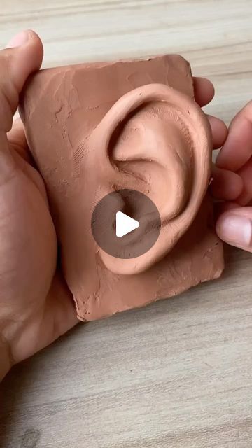 Sculpture Art Beginner, How To Sculpt A Body With Clay, Polyresin Diy, Clay Face Sculpture, Easy Clay Sculptures, Sculpting Tutorials, Ceramic Sculpture Figurative, Human Sculpture, Sculpture Art Clay