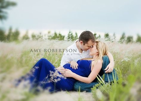 Outdoor Maternity Pictures, Outdoor Maternity Photos, Pregnancy Photos Couples, Maternity Photography Outdoors, Maternity Photography Couples, Maternity Photoshoot Poses, Maternity Inspiration, Fall Maternity, Maternity Photography Poses