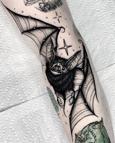 101 Amazing Bat Tattoo Designs You Need To See! | Outsons | Men's Fashion Tips And Style Guide For 2020 Tatuaje Trash Polka, Bats Tattoo Design, Flores Tattoo, Bug Tattoo, Bat Tattoo, Silhouette Tattoos, Geniale Tattoos, Spooky Tattoos, Gothic Tattoo