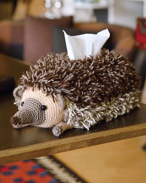 This Hedgehog Tissue Cover is Hilarious and Adorable! Get the Crochet Pattern Free 🦔 #crochet #freepattern #giftideas Crochet Hedgehog, Crochet Phone Cases, Crochet Mobile, Crochet Symbols, Tissue Cover, Crochet Toys Patterns, Love Crochet, Pattern Free, Crochet Gifts