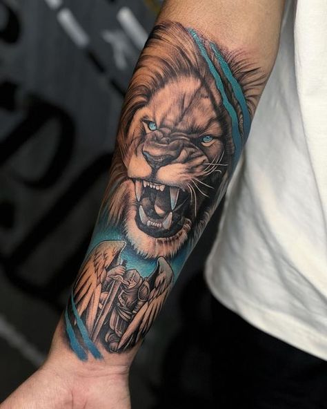 Lion Arm Tattoo Men Sleeve, Tatto For Man Men Tatoo, Arm Tattoo Designs Men, Loin Tattoos Design, Tattoos Men Forearm, Lion Tattoo Forearm, Loin Tattoos, Lion Tattoo Men, Lion Arm Tattoo