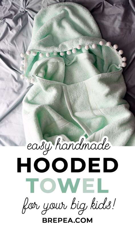 If you're wondering how to make DIY hooded towels for kids, this tutorial is very beginner friendly and easy! This free pattern is for boys or girls, and would look great at home or on the beach. How To Make Hooded Towels For Kids, Hooded Towel Tutorial Free Pattern, Diy Hooded Towel Kids, Hooded Bath Towels For Kids Free Pattern, Baby Towels Hooded Diy, Hooded Towels For Kids Diy, Baby Towel Diy, Diy Hooded Towel, Beach Towel Dress