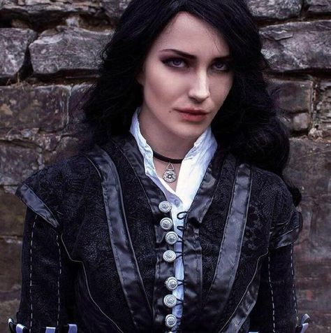 Yennefer cosplay by Yennefer Cosplay, Cosplay Instagram, The Witcher Books, Fantasy Book Series, Yennefer Of Vengerberg, Raven Queen, Black Velvet Choker, Wild Hunt, The Witcher 3