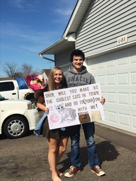 Promposal.  Prom17 Cat Promposal Ideas, Cougar Promposal, Cat Promposal, Hello Kitty Promposal, Promposal Ideas, Prom Proposals, Cute Prom Proposals, Dance Proposal, Cats Family