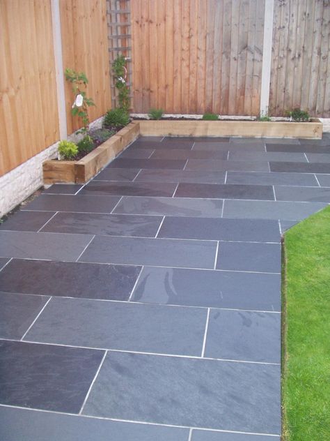 Garden Paving Slabs Ideas that Will Make Your Home Grand - Decorifusta Garden Slabs, Slate Paving, Basement Window, Conservatory Ideas, Garden Board, Patio Stone, Slate Patio, Modern Gardens, Patio Slabs