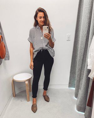 Check out this look I found on LIKEtoKNOW.it http://liketk.it/2EkZ9  Download the LIKEtoKNOW.it app to see! Converse Noir, Casual Teacher Outfit, Cute Teacher Outfits, Interview Outfits Women, Casual Work Attire, Looks Jeans, Teaching Outfits, Business Casual Outfits For Work, Business Casual Outfits For Women