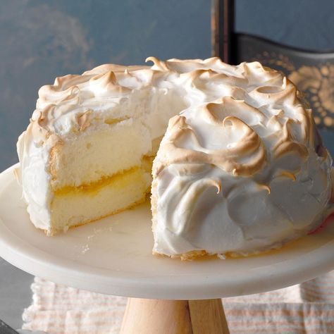 I've been told that this dessert tastes exactly like a lemon meringue pie and that it's the best angel food cake anyone could ask for. I'm not sure about all of that, but it is delightful to serve, and each slice is virtually fat free. —Sharon Kurtz, Emmaus, Pennsylvania Lemon Meringue Cake, Easter Cake Recipes, Meringue Pie Recipes, Cake Frosting Recipe, Meringue Cake, Angel Cake, Summer Cakes, Meringue Pie, Pie Cake