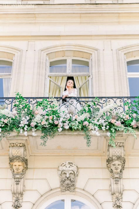 Balcony Wedding Flowers | Refined Fairytale Wedding Inside a Castle | ElegantWedding.ca Inside A Castle, Balcony Wedding, Luxurious Garden, Wedding In France, Balcony Flowers, Floral Wedding Decorations, Chateau Wedding, Wedding Inside, Farmhouse Wedding