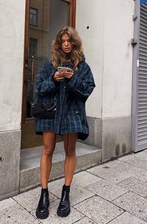 Shein Fall Outfits, Fall Boot Trend, Cute Nike Outfits, Crazy Outfits, Tumblr Outfits, Trending Boots, Cute Fall Outfits, Fall Street Style, Boots Fall