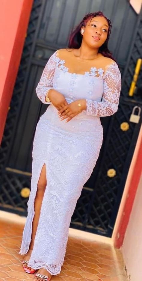 White Dress For Naming Ceremony In Ghana, White Dresses Classy, Lace Dress Styles Ghana, Lace Styles For Wedding, White Lace Dress Short, Lace Dress Classy, Lace Long Gown, Long African Dresses, Short African Dresses