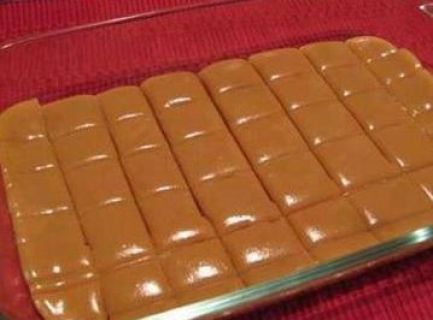 6 - Minute Caramels Recipe Six Minute Caramels, Microwave Caramels, Karo Syrup, Kolaci I Torte, God Jul, Homemade Candies, Yummy Sweets, How Sweet Eats, Eat Dessert