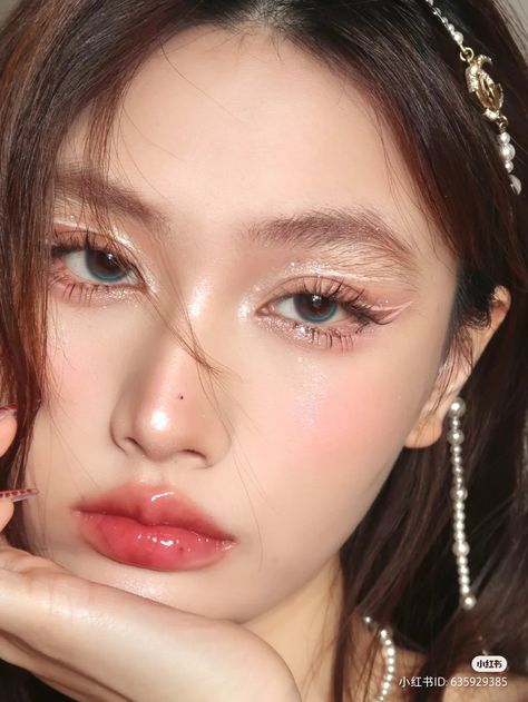 Comfy Makeup Look, Large Eye Makeup, Makeup Ideas Asian Faces, Make Up Inspo For Prom, Js Prom Makeup Look, K Beauty Makeup Looks, Small Eyes Aesthetic, Kpop Makeup Female, Wedding Makeup Aesthetic