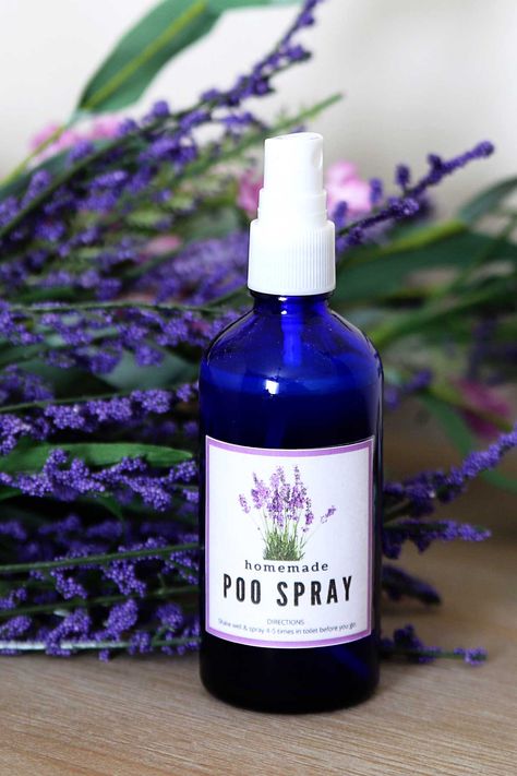 Mopping With Essential Oils, Diy Poo Pourri Spray, Poo Pourri Recipe Diy, Poo Pourri Recipe, Poo Pourri Spray, Poop Spray, Poo Spray, House Cleaners, Cleaning Diy