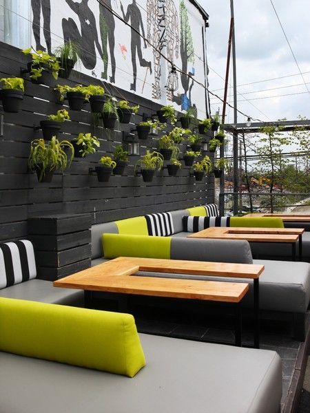 10 Commercial and Outdoor Restaurant Patio Designs That’ll Turn Heads (With Pictures) - Poggesi® USA Pizzeria Interior, Coffee Plan, Outdoor Restaurant Patio, Outdoor Restaurant Design, Terrace Restaurant, Restaurant Patio, Contemporary Patio, Casa Country, 카페 인테리어 디자인