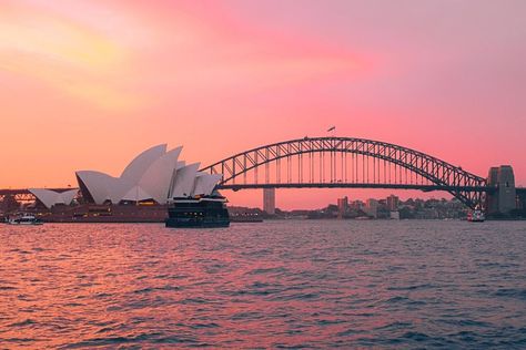 Sunset over Sydney Opera House and Sydney Harbour Bridge from Mrs Macquarie's Chair - photo by Canva | Sydney is one of the most beautiful and photogenic cities in Australia, check out this guide to find out all the most Instagrammable places in Sydney! If you want to snap all the best photos, this list of the most photogenic places in Sydney is the guide you're looking for. #sydney #australia #instagram #bestinstagramphotospots #photoopp #instagrammableplaces Australia Landscape Photography, Australia Background, Comic Anatomy, Wallpaper Sydney, Sydney Landscape, Sydney Sunset, Sydney Bridge, Australia Wallpaper, Sydney Skyline