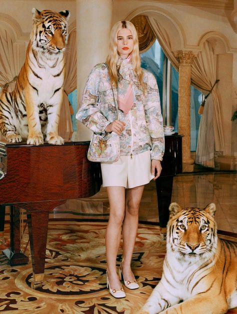 Gucci The Year of The Tiger Campaign Ad photo shoot by Angelo Pennetta (Photographer, Director), Thomas De Kluyver (Makeup Artist), Paul Hanlon (Hair Stylist), Christopher Simmonds (Art Director), Alessandro Michele (Creative Director). Gucci Tiger, Printable Posters Wall Art, Flora Design, Animal Rights Activist, Modern Art Printables, Year Of The Tiger, Alessandro Michele, The Tiger, Tiger Print