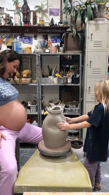 Patrick Johnston on Instagram: "Hugs big and small… the world needs more hugs #hugs #ceramicsofinstagram #wheelthrowing #pottery #huggedandloved #clayfun" Wheelthrowing Pottery, Wheel Throwing, Diy Things, Ceramic Studio, Contemporary Ceramics, Pottery Ideas, Big And Small, Travel Lover, Ceramic Pot