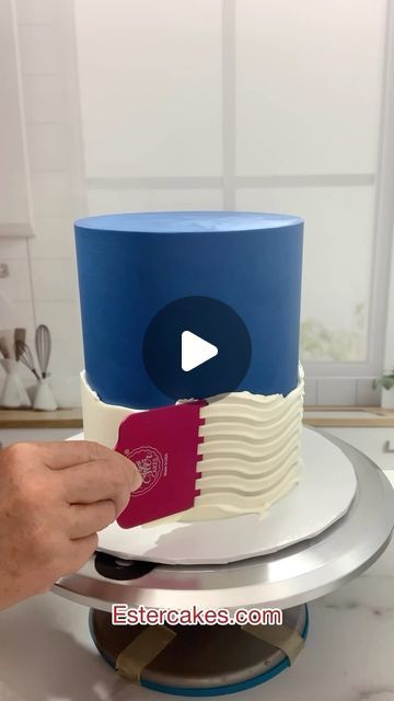 Ester Holt on Instagram: "Here is my video tutorial for The Red, White and Blue American 🇺🇸 flag  Clear smooth hound, smooth pup and Mini Me Pinstripes cake comb from Estercakes.com  Sprinkles from @manvscakes  Use code : ESTER25 for discount  Order at : Manvscakes.shop  Chandelier cake stand from @opulenttreasures  Use code : Ester20 for discount  Order at Opulenttreasures.com  Mini paper American �🇺🇸 flag from @bakers.express" Chandelier Cake Stand, Dummy Cake, White Chocolate Ganache, Cake Blog, Buttercream Recipe, Cake Boss, Cake Lover, Cake Videos, Cake Decorating Tutorials