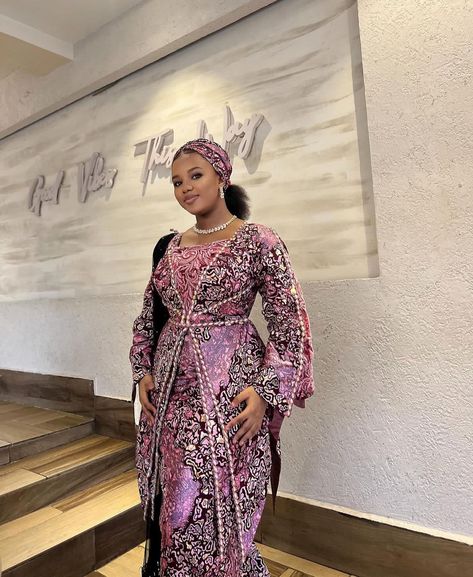 Hausa Ankara Styles Woman Dresses, Ankara Hausa Styles, Kampala Style For Ladies, Arewa Hausa Ankara Skirt And Blouse, Styles For Kampala Fabrics, African Dresses Modern Ankara Styles, Hausa Styles For Women, Arewa Hausa Styles, Arewa Ankara Gown Styles