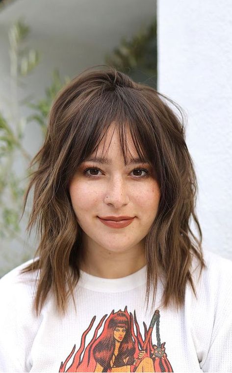 Shoulder Length Shag With Bangs Fine Hair, Shoulder Length Shag Haircut With Bangs, Shag Haircut Medium Length, Shag Medium Length, Bangs Shag Haircut, Shag Haircut Medium, Bangs Shag, Bangs Haircut Ideas, Mid Length Hair With Bangs