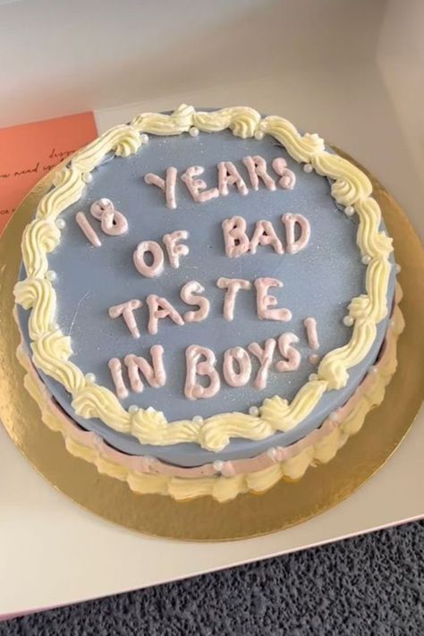 Birthday Cake Inspiration Funny, Funny 17 Birthday Cake, Tattoo Cake Ideas, Funny Things To Write On A Cake, Funny Birthday Cakes For Bestie, Things To Write On Cake, Funny Cake Writing, Funny Cake Ideas Humor Friends, Funny 16th Birthday Cake