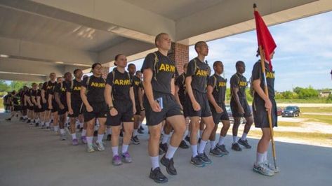 National Guard Basic Training, Us Army Basic Training, Army Boot Camp, Basic Training Graduation, Army Basic Training, Physical Challenges, Army Combat Uniform, The Rifleman, Army Training