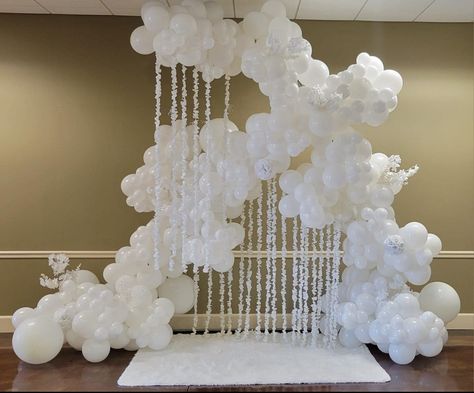 Arch Balloons Decoration, White Balloon Backdrop, Cloud 9 Birthday Party Ideas, Moon Baby Shower Theme, Gender Reveal Baby Shower Themes, Bridal Shower Balloons, Baby Shower Theme Decorations, Moon Baby Shower, Ribbon Decorations