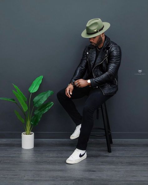 Mens All Black Outfit Classy Casual, Fedora Hat Outfits, Gents Wear, Stylish Men Wear, Mens Hats Fashion, Black Men Fashion Casual, Black Men Fashion Swag, Black Men Street Fashion, Swag Men