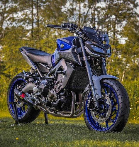 Yamaha MT 09 em 2022 Cruces Tattoo, Yamaha Mt 09, Motos Yamaha, Yamaha Bikes, Motorcycle Aesthetic, Mt 09, Gangsta Style, Cristiano Ronaldo Cr7, Moto Bike