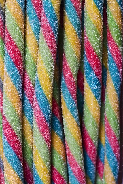 Ꮥųɠαɽ Ꮥɦσƈƙ Sour Straws Candy, Sour Candy Aesthetic, Candy Shop Aesthetic, Sweet And Sour Candy, Sour Straws, Yummy Candy, Candy Rainbow, Gluten Free Candy, Rainbow Food