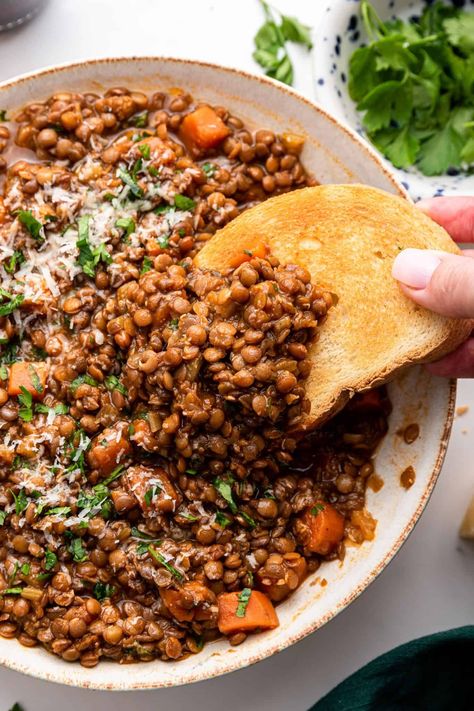 Italian Lentil Stew (Ragout) - Feeling Foodish Italian Lentils, Italian Lentil Soup, Soup Italian, Vegetarian Side Dishes, Lentil Stew, Green Lentils, Wine Sauce, Sauteed Vegetables, Lentil Soup