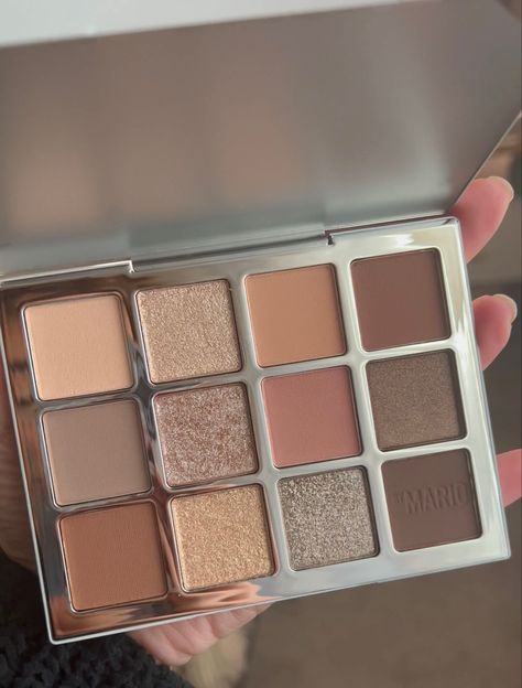 Eyeshadow Makeup Palette, Natural Makeup Palette, Best Neutral Eyeshadow Palette, Neutral Makeup Palette, Makeup By Mario Eyeshadow Palette, Make Up By Mario Palette Looks, Eyeshadow Pallets Aesthetic, Makeup By Mario Palette Looks, Makeup Palette Aesthetic