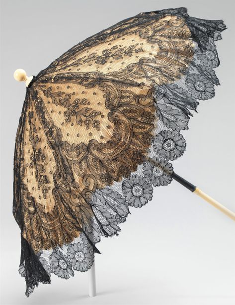 Victorian Fashion Aesthetic, Lace Parasol, Strawberry Wine, Neo Victorian, Different Aesthetics, Umbrellas Parasols, Victorian Women, Los Angeles County, Chantilly Lace