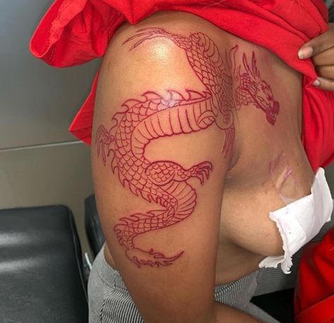 Dragon Shoulder Tattoo, Red Dragon Tattoo, Hip Tattoos, Dragon Sleeve Tattoos, Dragon Tattoo For Women, Neck Tattoos Women, Red Ink Tattoos, Shoulder Tattoos, Tattoos Women