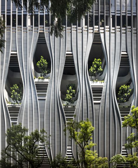 Design Bridge's identity for Singapore's latest iconic building celebrates an 'oasis in the city' | Creative Boom Building Skin, Green Facade, Industrial Design Trends, Parametric Architecture, Architecture Images, Architecture Ideas, Architectural Photographers, Landscape Architecture Design, Terrace Design