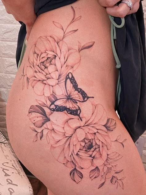 Butterfly Flower Hip Tattoo, Side Hip Butterfly Tattoo, Flower And Butterfly Hip Tattoo, Thigh Butterfly Tattoo Women, Butterfly Tattoo On Thigh For Women, Back Hip Tattoos Women, Womens Thigh Tattoos, Thigh Tattoos Women Butterfly, Thigh Tattoo Butterfly