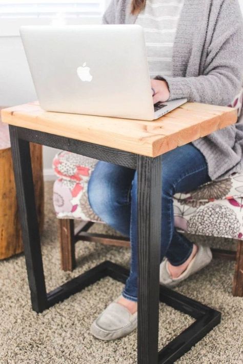 Diy Laptop Table, Laptop Sofa, Meja Industrial, Wallpaper Macbook, Diy Laptop, Couch Diy, Diy Sofa Table, Diy Couch, Diy Sofa