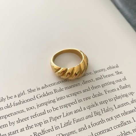 Iconic, memorable and always timeless! The European influence of a Croissant Ring adds substance and cultural richness to your individual style. 18 karat gold, waterproof, hypoallergenic and only limited stock left in 3 sizes. If you don't own a Croissant Ring yet, what are you waiting for? Comment ~ Croissant ~ and I will send you a discount code 🫶🏻 SEO: jewellery gold curated earrings rings bracelet necklace stack style lifestyle hypoallergenic waterproof smallbusiness trending stylein... Crossaint Ring, Croissant Necklace, Curated Earrings, Croissant Ring, Necklace Stack, Jewellery Gold, Earrings Rings, Limited Stock, Bracelet Necklace