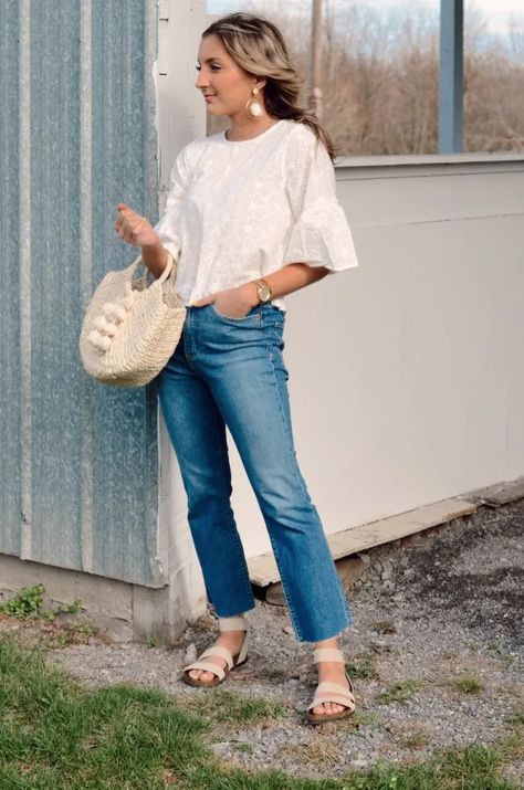 Here's what to wear with slip on espadrilles. A straw bag and mom jeans- can't go wrong. #strawbag #whitemountain #birkenstocks #summershoes How To Wear Jeans, Mountain Shoes, White Mountain Shoes, Slip On Espadrilles, White Mountain, Latest Outfits, Summer Shoes, Birkenstock, Straw Bag