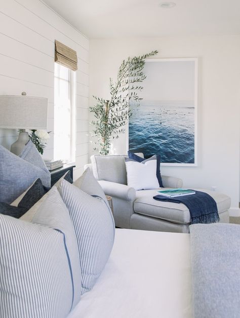 A large piece of ocean art defines the lounging area in the bedroom of this beach bungalow. Featured on Completely Coastal along with other rooms that have the ocean as a focal point. Pure Salt Interiors, Beach House Bedroom, Coastal Bedroom Decorating, Beach House Interior Design, Pure Salt, Beach Bungalow, Coastal Bedrooms, Coastal Bedroom, Beach Bedroom