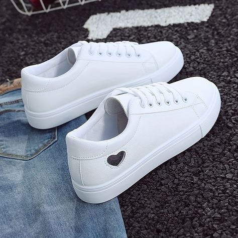 Faster shipping. Better service Casual White Sneakers, Autumn Woman, Slip Pattern, Heart Type, Design Moda, White Shoes Sneakers, White Sneakers Women, Soft Shoes, Casual Flat Shoes