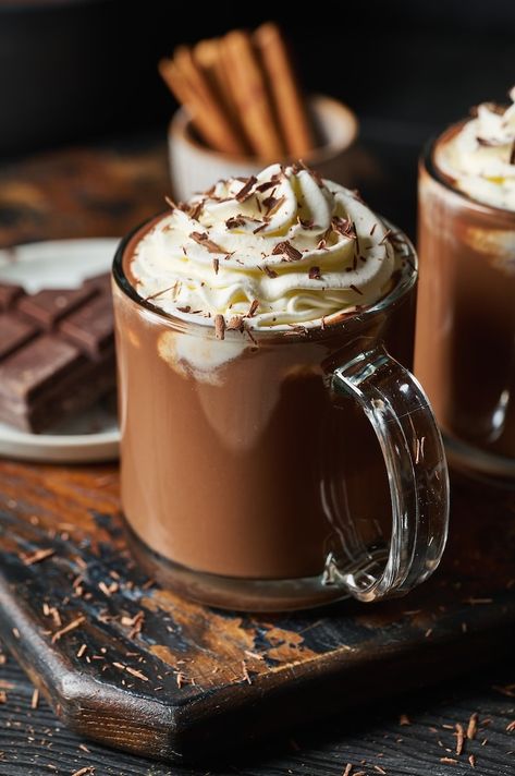 5 Ingredient Hot Chocolate Recipe - Baker by Nature Hot Chocolate Night, Hot Chocolate Aesthetic, Fall Hot Chocolate, Nature Recipes, Homemade Hot Chocolate Recipe, Coffee Creations, Hot Chocolate Recipe Homemade, Hot Cocoa Recipe, Homemade Mixes