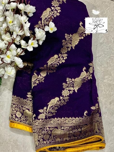 Latest Silk Sarees, Simple Saree Designs, Floral Print Sarees, New Saree Designs, Silk Sarees With Price, New Saree Blouse Designs, Lehenga Designs Simple, Wedding Saree Blouse Designs, Cotton Saree Designs