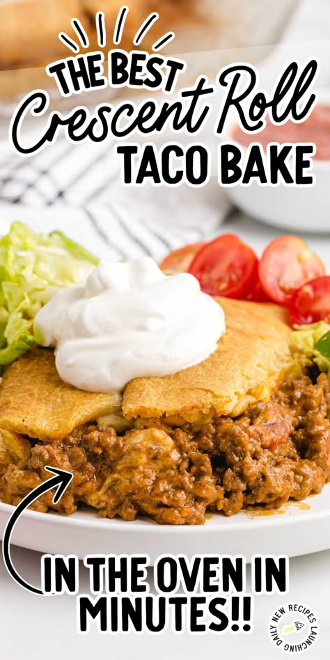 Creamy beef filling is surrounded by flaky crescent roll pastry in this yummy crescent roll taco bake. Easy Crescent Taco Bake, Taco Crescent Rolls, Crescent Roll Taco, Crescent Roll Pastry, Easy Taco Bake, Crescent Roll Taco Bake, Crescent Roll Recipes Dinner, Baked Tacos Recipe, Taco Lasagna